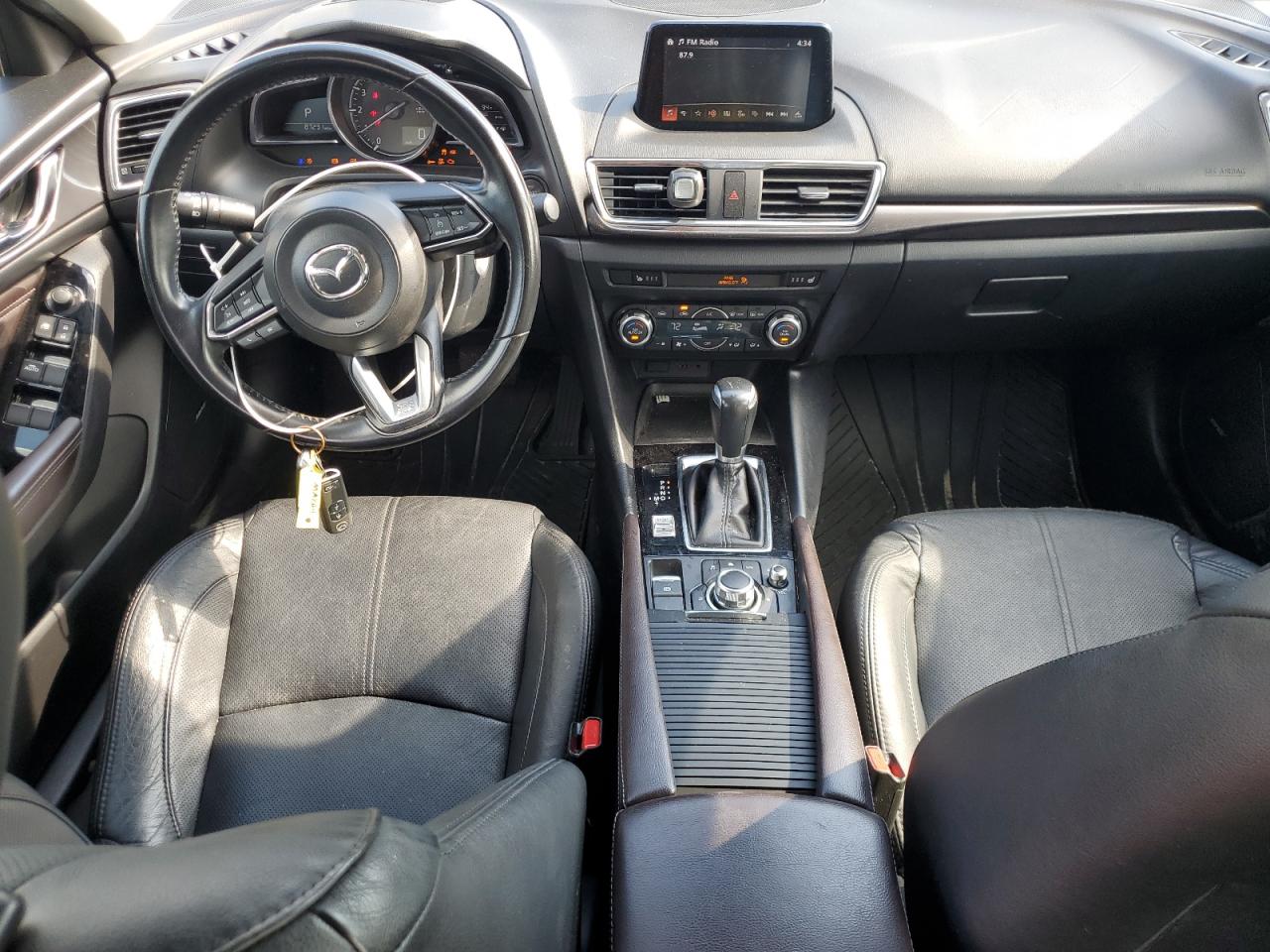 3MZBN1M39JM260672 2018 Mazda 3 Grand Touring