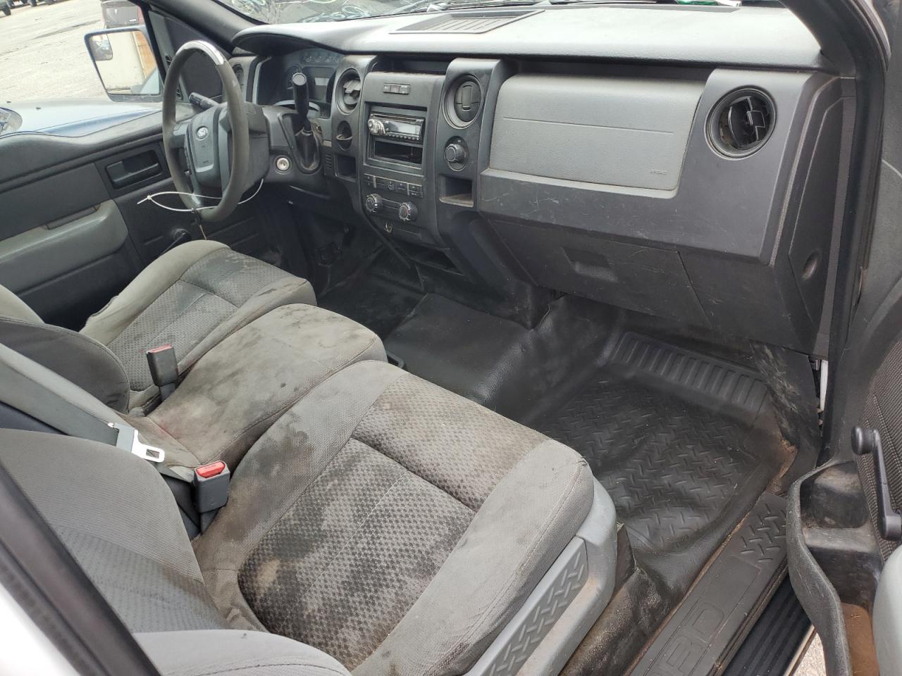 1FTNF1CF7BKD28601 2011 Ford F150