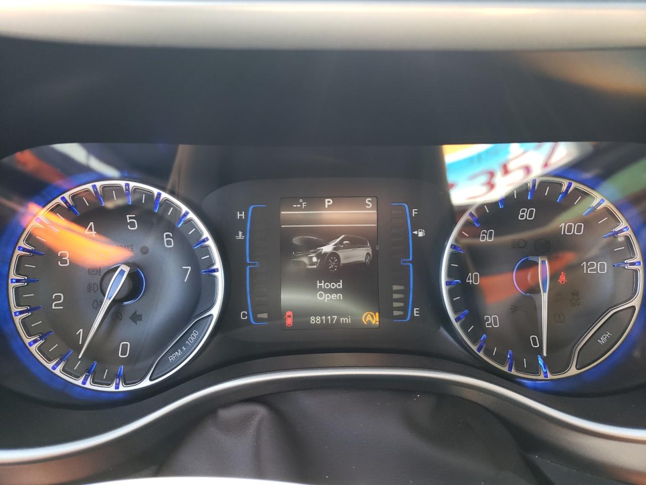 2C4RC1BG9HR768219 2017 Chrysler Pacifica Touring L