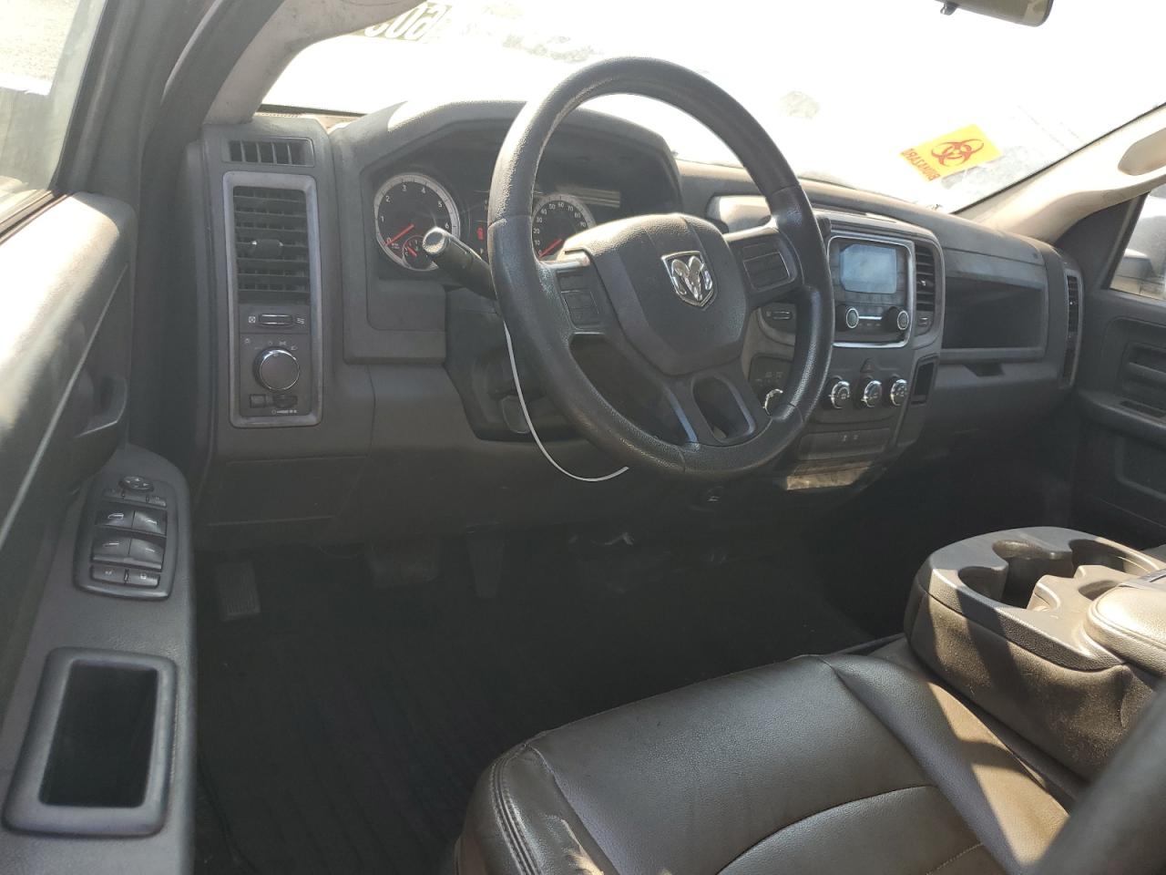 1C6RR7KT7FS704018 2015 Ram 1500 St