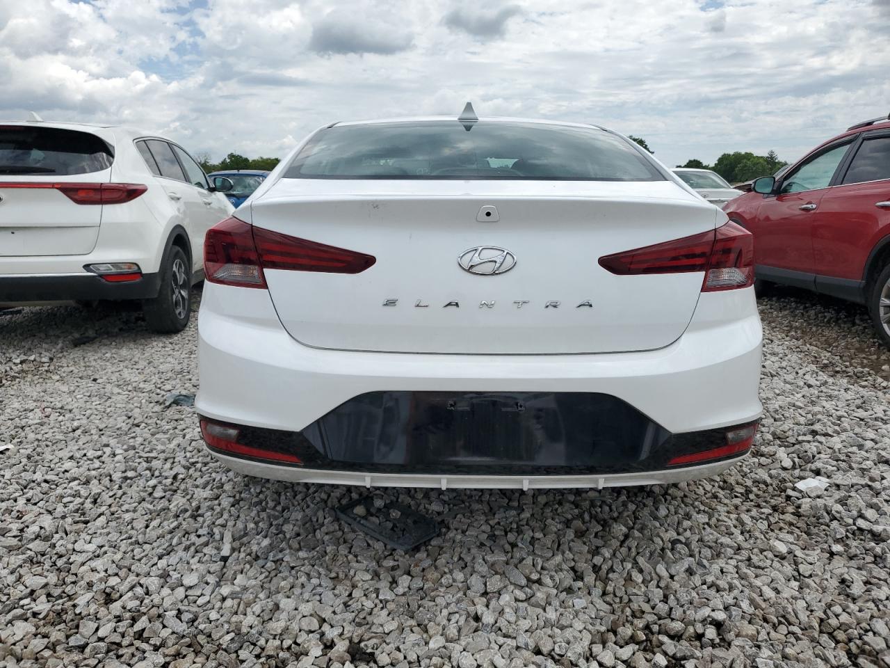 5NPD84LF2KH496572 2019 Hyundai Elantra Sel