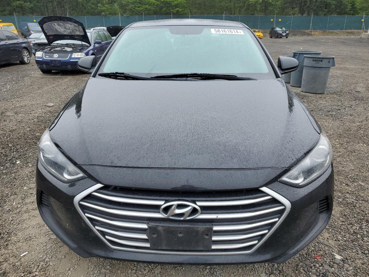 2018 Hyundai Elantra Se vin: 5NPD74LF7JH230188