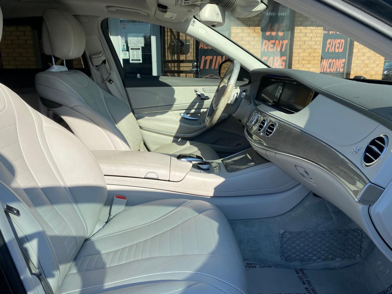 2015 Mercedes-Benz S 550 vin: WDDUG8CB9FA157026