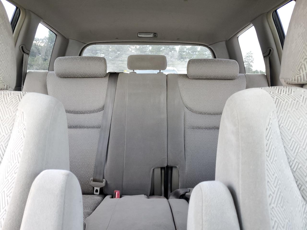 JTEGF21A110004751 2001 Toyota Highlander