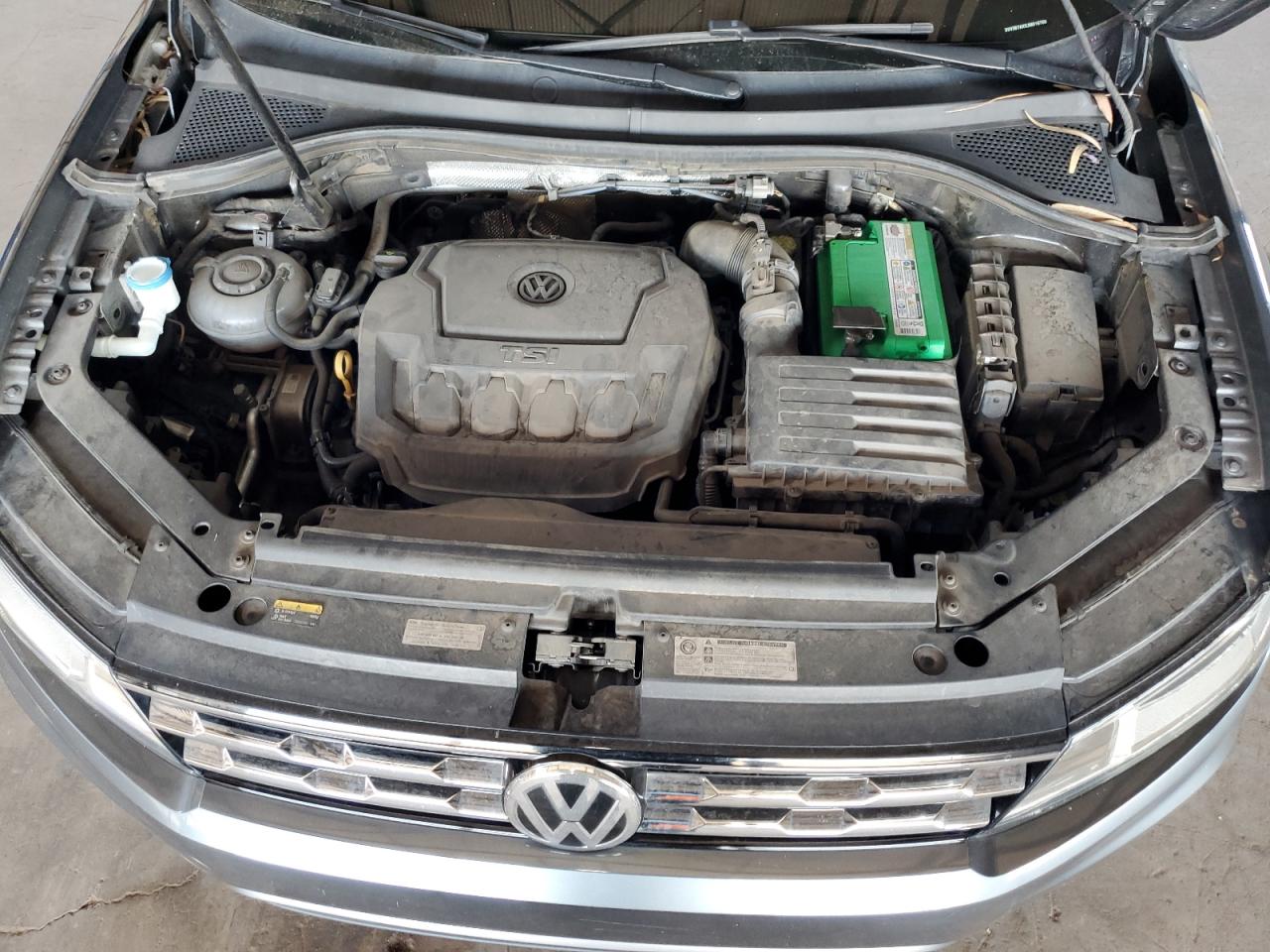 3VV3B7AXXJM016766 2018 Volkswagen Tiguan Se