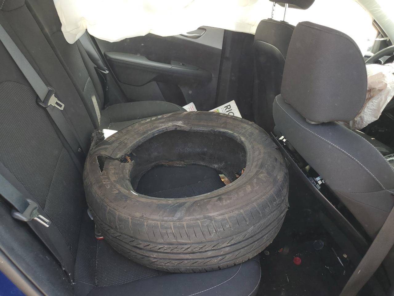 3KPF24ADXKE038231 2019 Kia Forte Fe