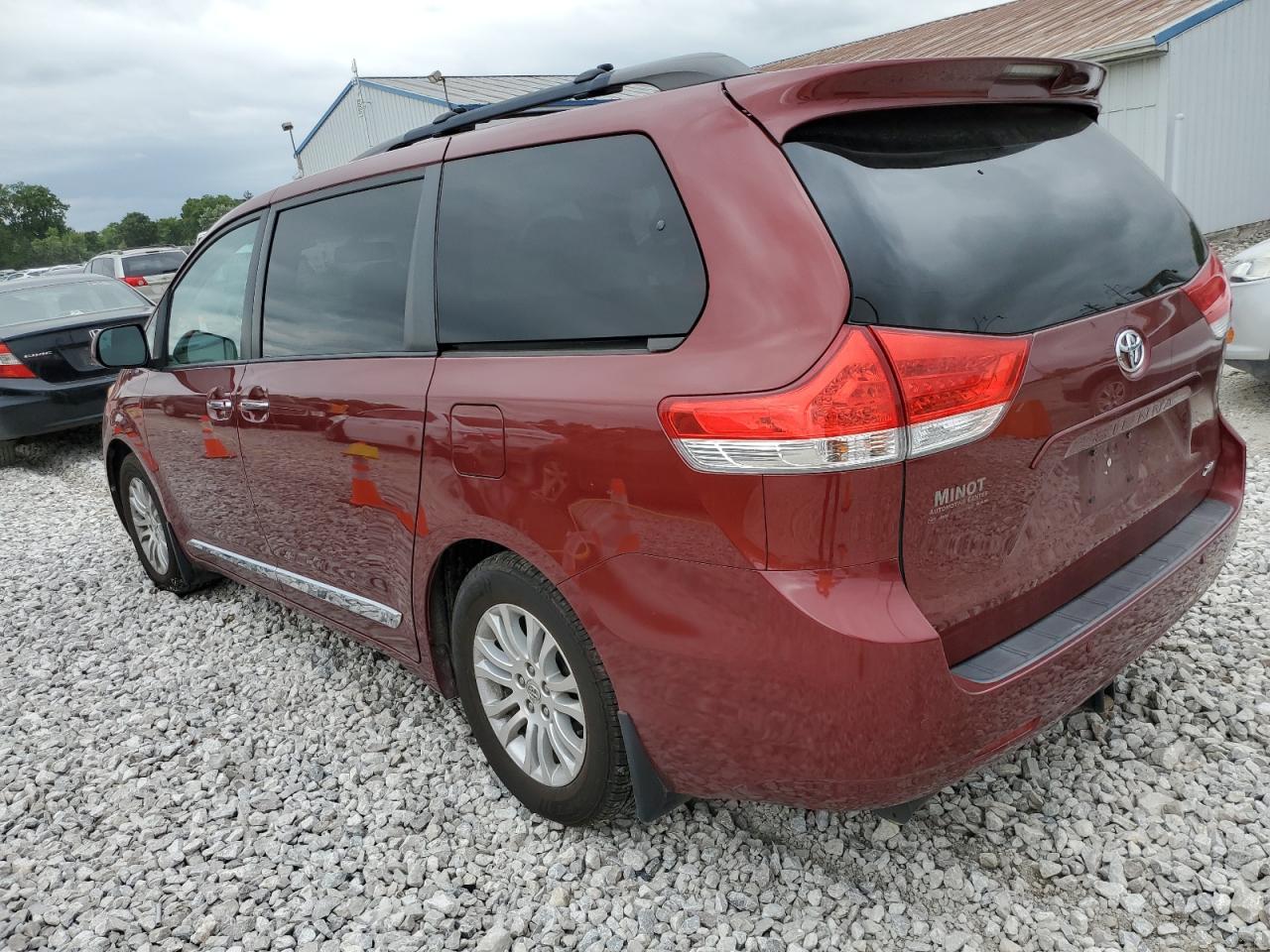 5TDYK3DC7ES469478 2014 Toyota Sienna Xle