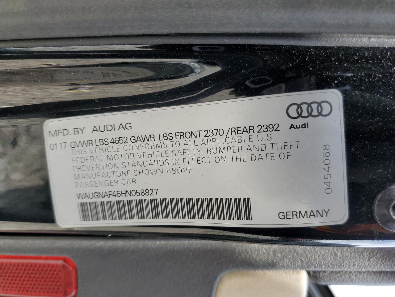 WAUGNAF45HN058827 2017 Audi A4 Premium