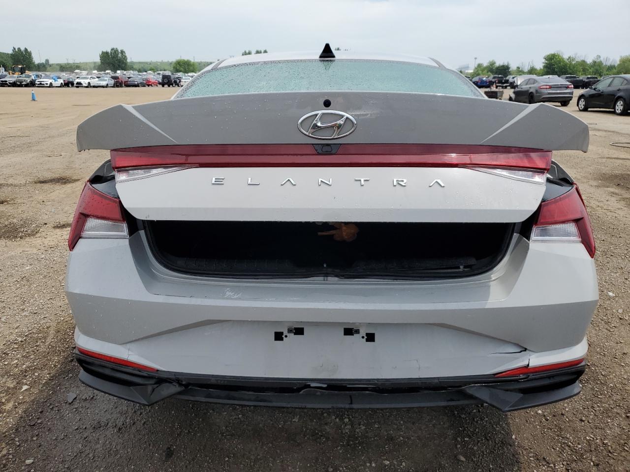 KMHLM4AGXNU309247 2022 Hyundai Elantra Sel