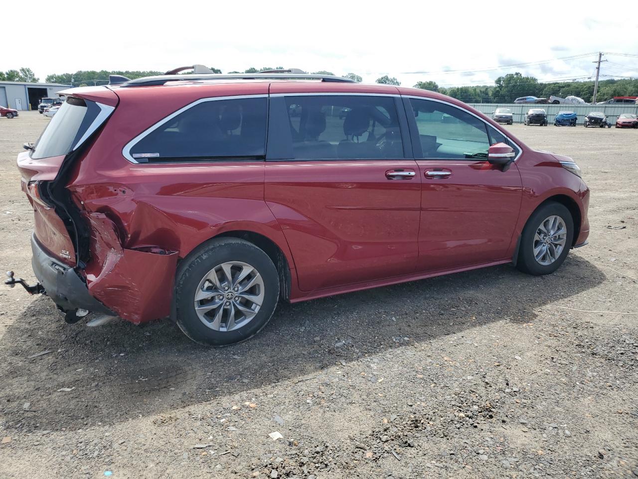 5TDYRKEC3NS121780 2022 Toyota Sienna Xle