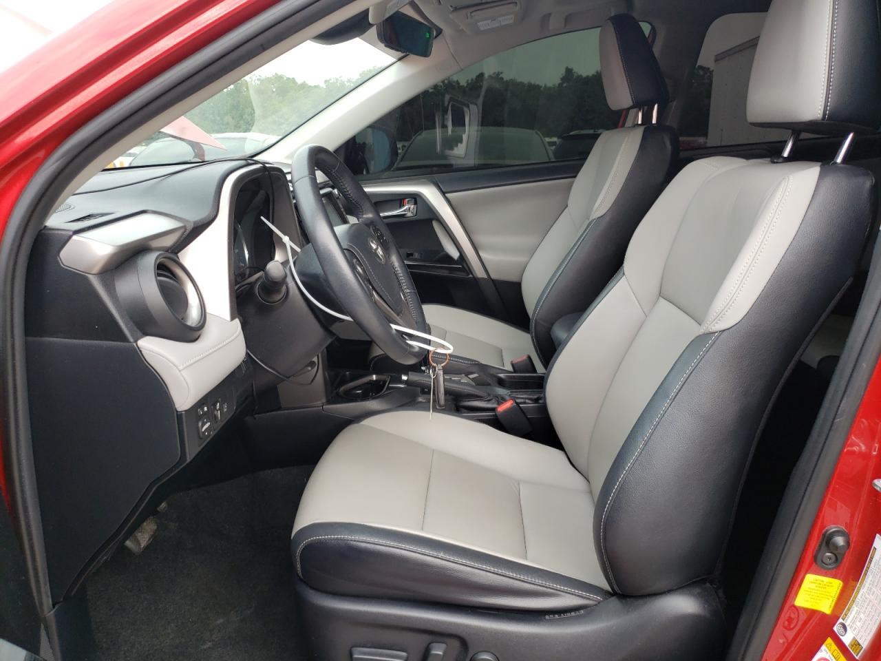 JTMYFREV1HJ144348 2017 Toyota Rav4 Limited