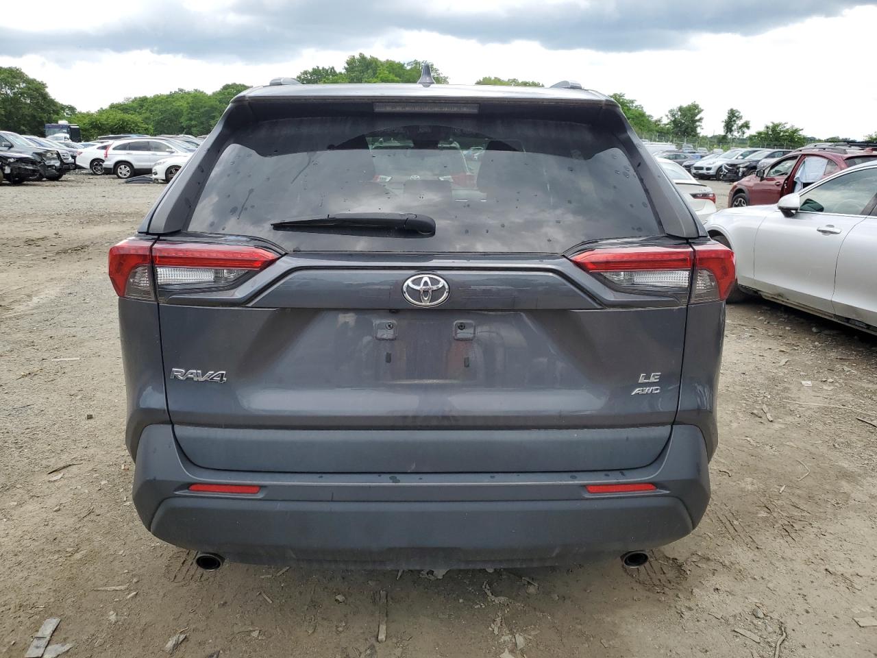 2T3G1RFV8MW140267 2021 Toyota Rav4 Le