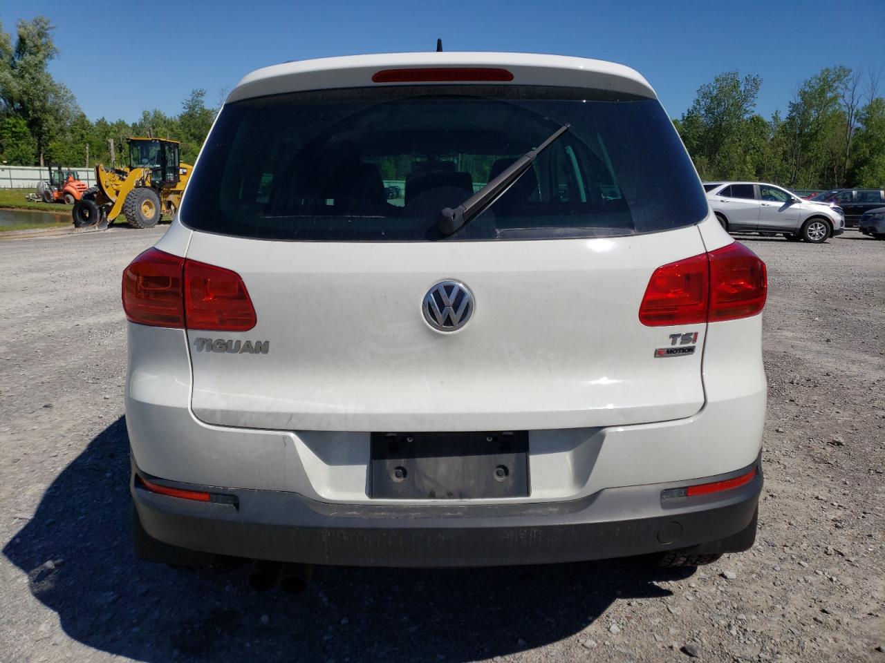 WVGSV7AX9HK005868 2017 Volkswagen Tiguan Wolfsburg