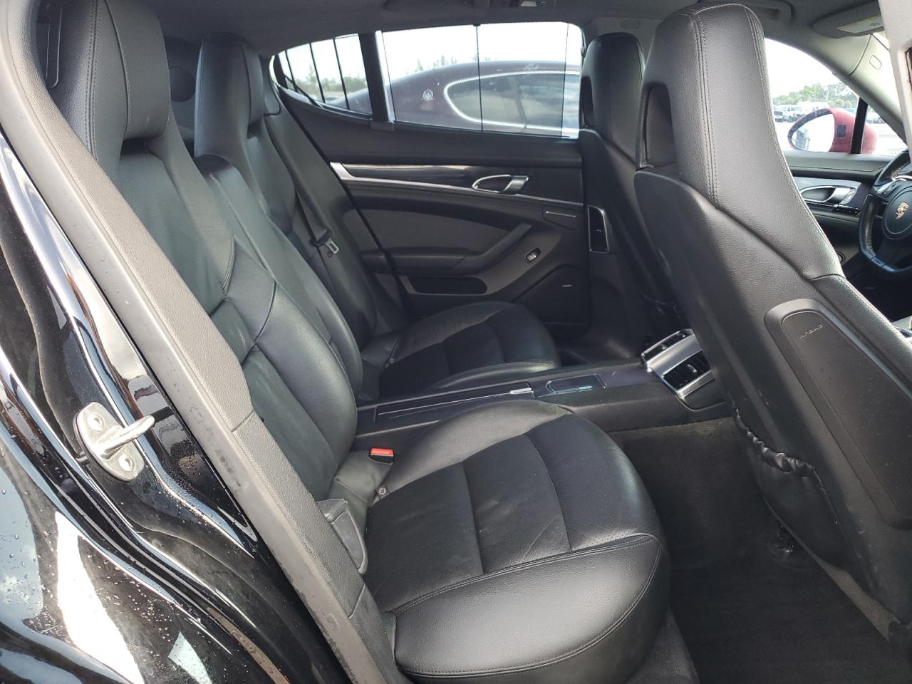 WP0AA2A75CL071657 2012 Porsche Panamera 2