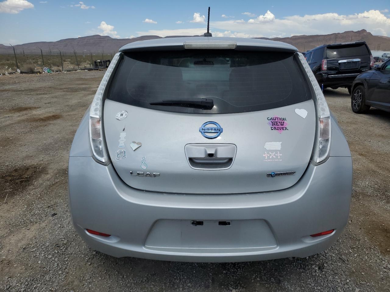 2015 Nissan Leaf S vin: 1N4AZ0CP4FC335035