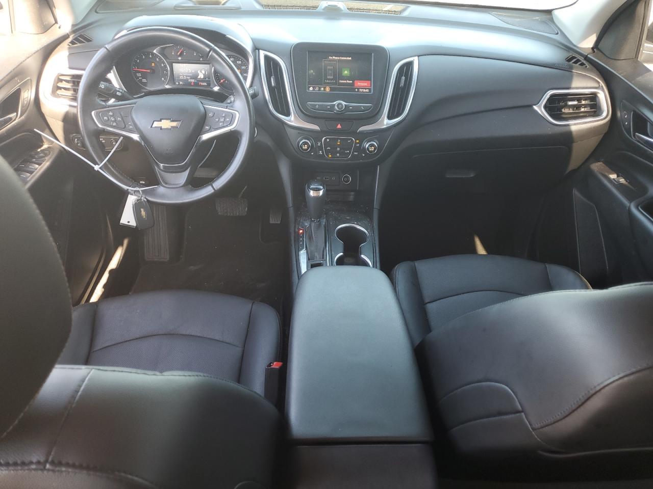 2GNAXKEV8M6133450 2021 Chevrolet Equinox Lt