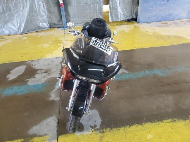 2015 HARLEY-DAVIDSON FLTRUSE CV 1HD1TAN1XFB950882