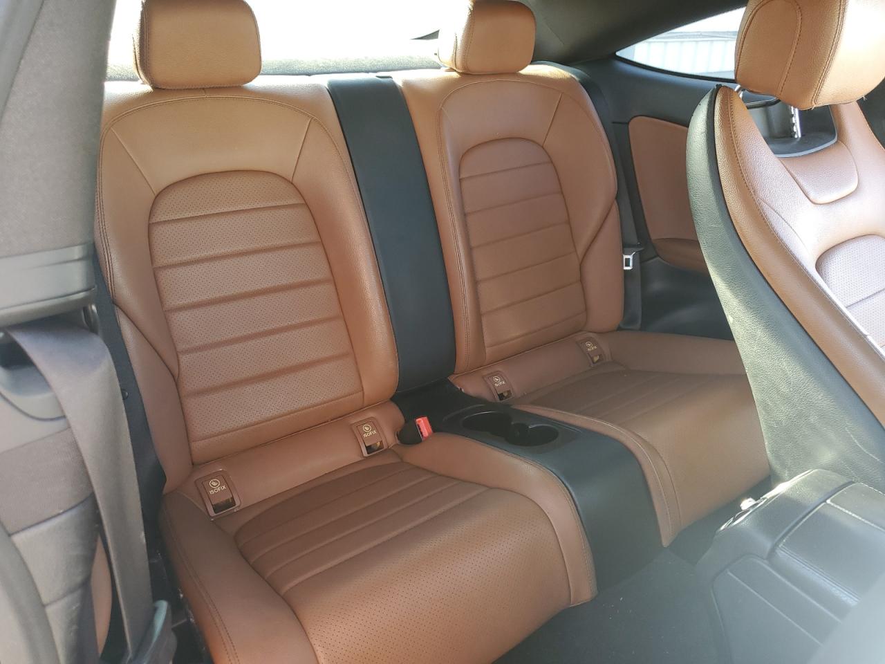 WDDWJ4JB8HF408582 2017 Mercedes-Benz C 300