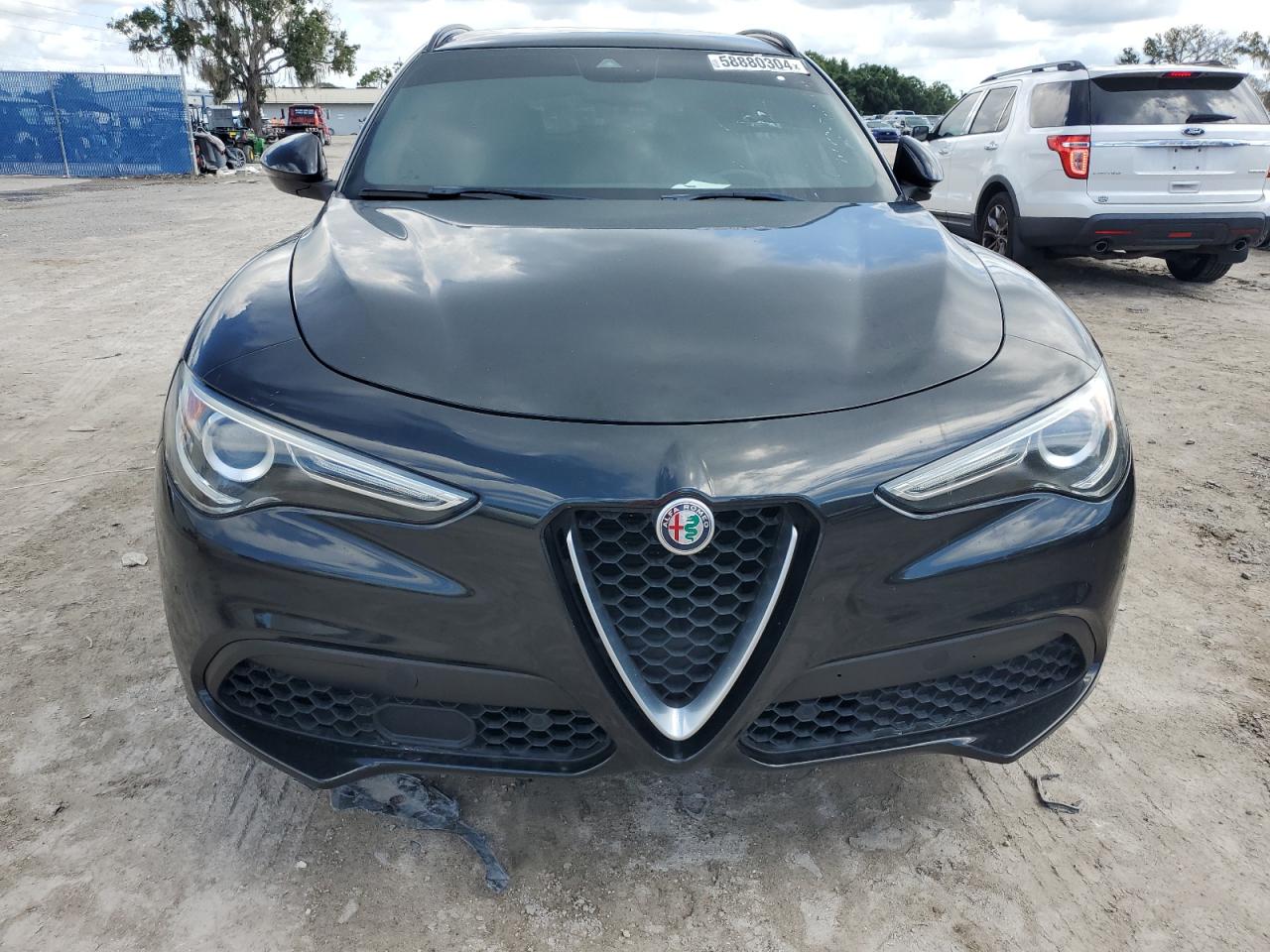 2018 Alfa Romeo Stelvio Ti Sport vin: ZASFAKNN3J7B59344