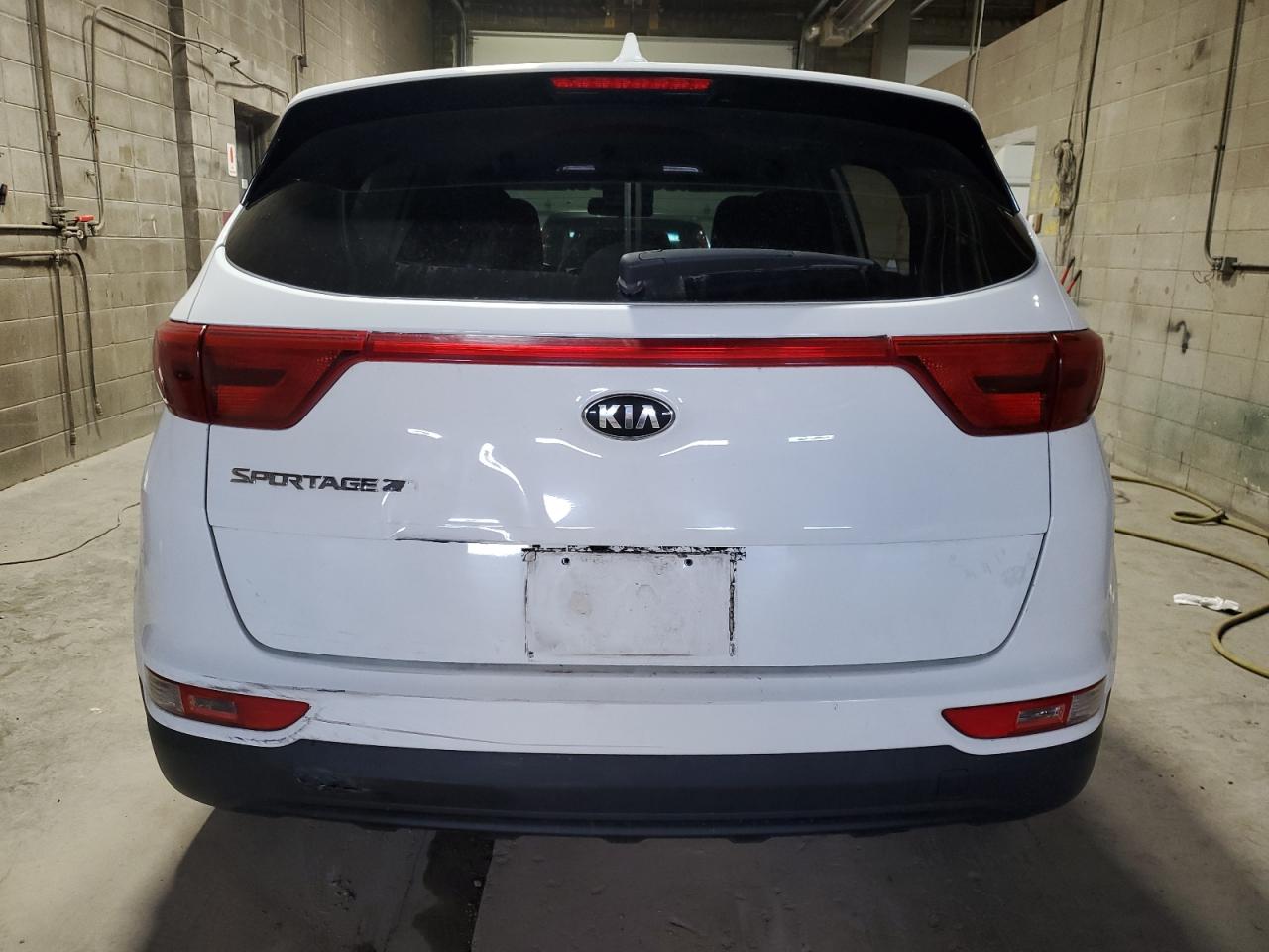 KNDPM3AC9H7123828 2017 Kia Sportage Lx