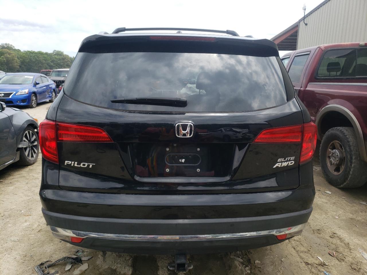 5FNYF6H0XHB039815 2017 Honda Pilot Elite