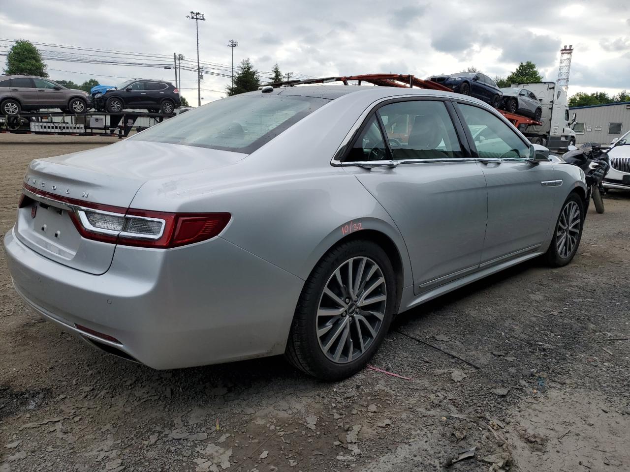 1LN6L9TPXH5611498 2017 Lincoln Continental Select