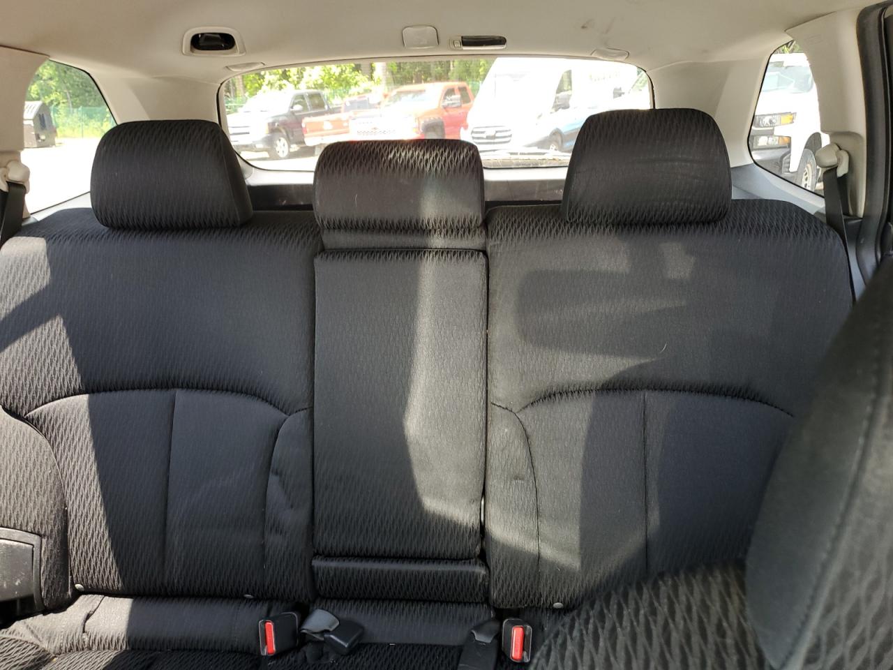 4S4BRCCC5B3336438 2011 Subaru Outback 2.5I Premium