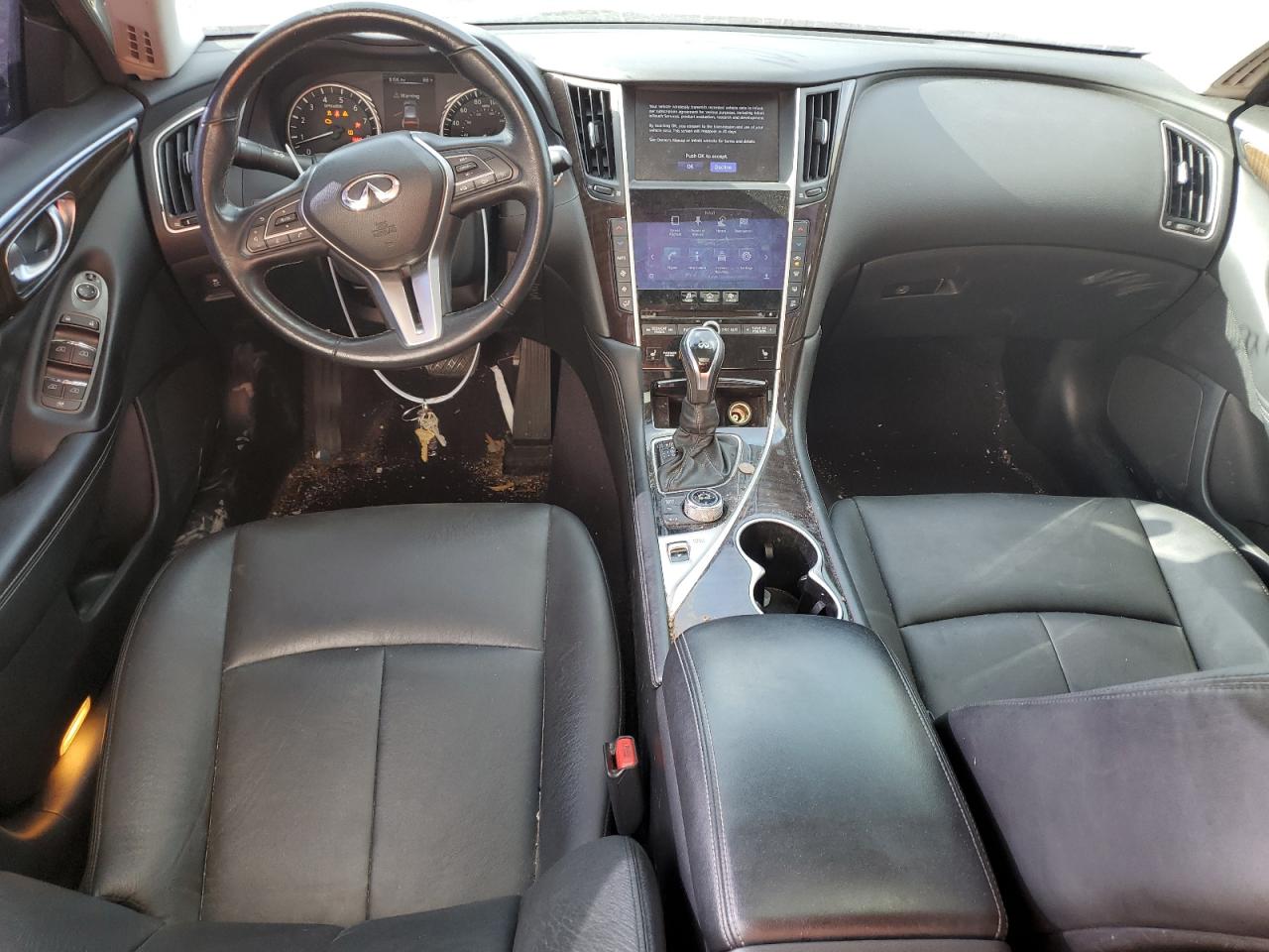 JN1EV7AP6JM352816 2018 Infiniti Q50 Luxe