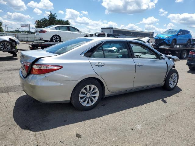 VIN 4T4BF1FK7GR579949 2016 Toyota Camry, LE no.3