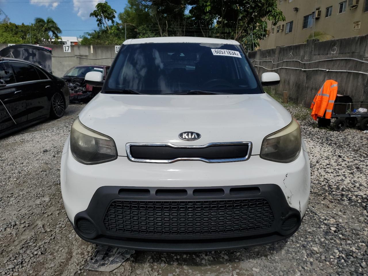 2016 Kia Soul vin: KNDJN2A22G7355285