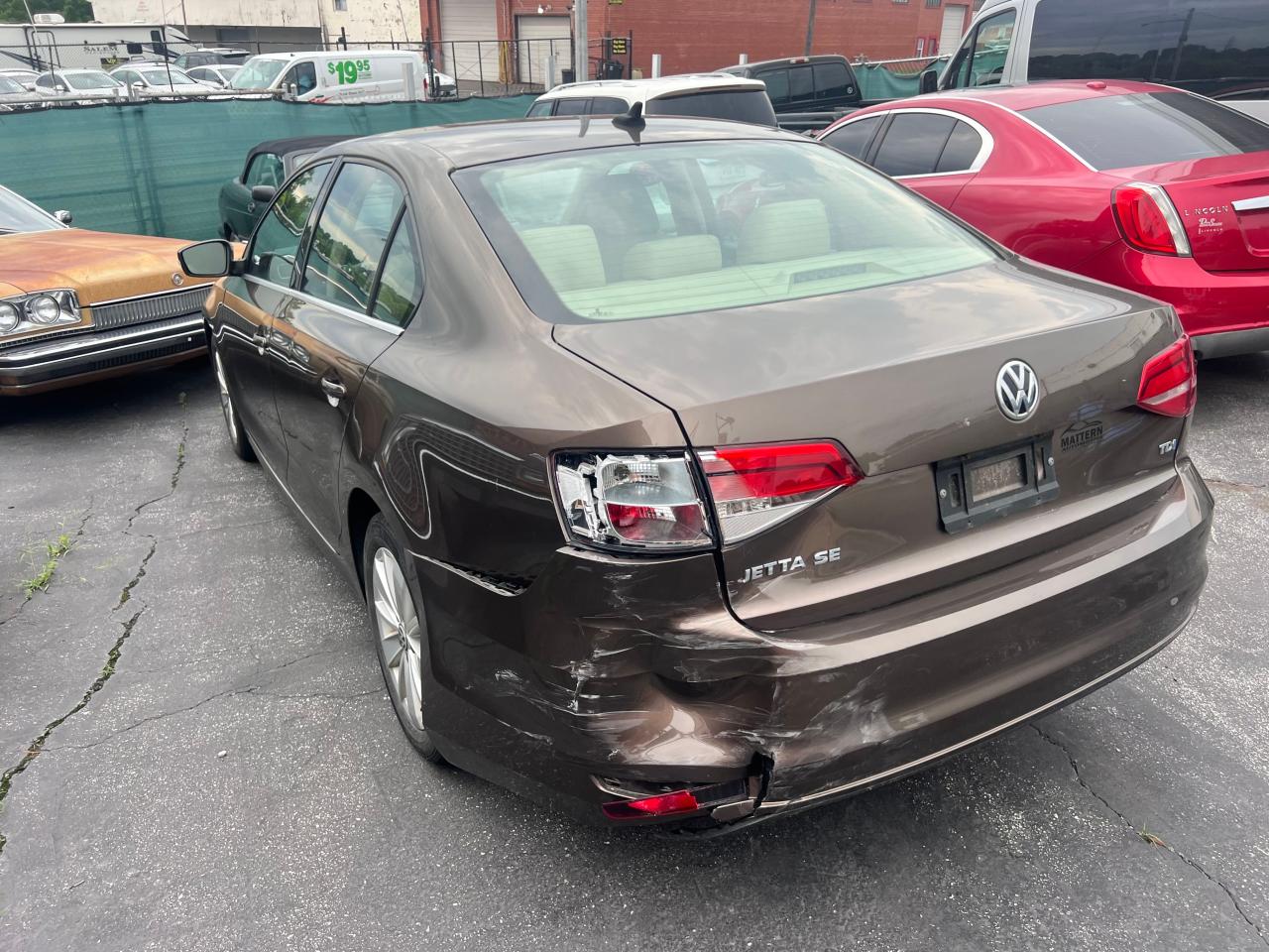 2015 Volkswagen Jetta Tdi vin: 3VWLA7AJ5FM328429