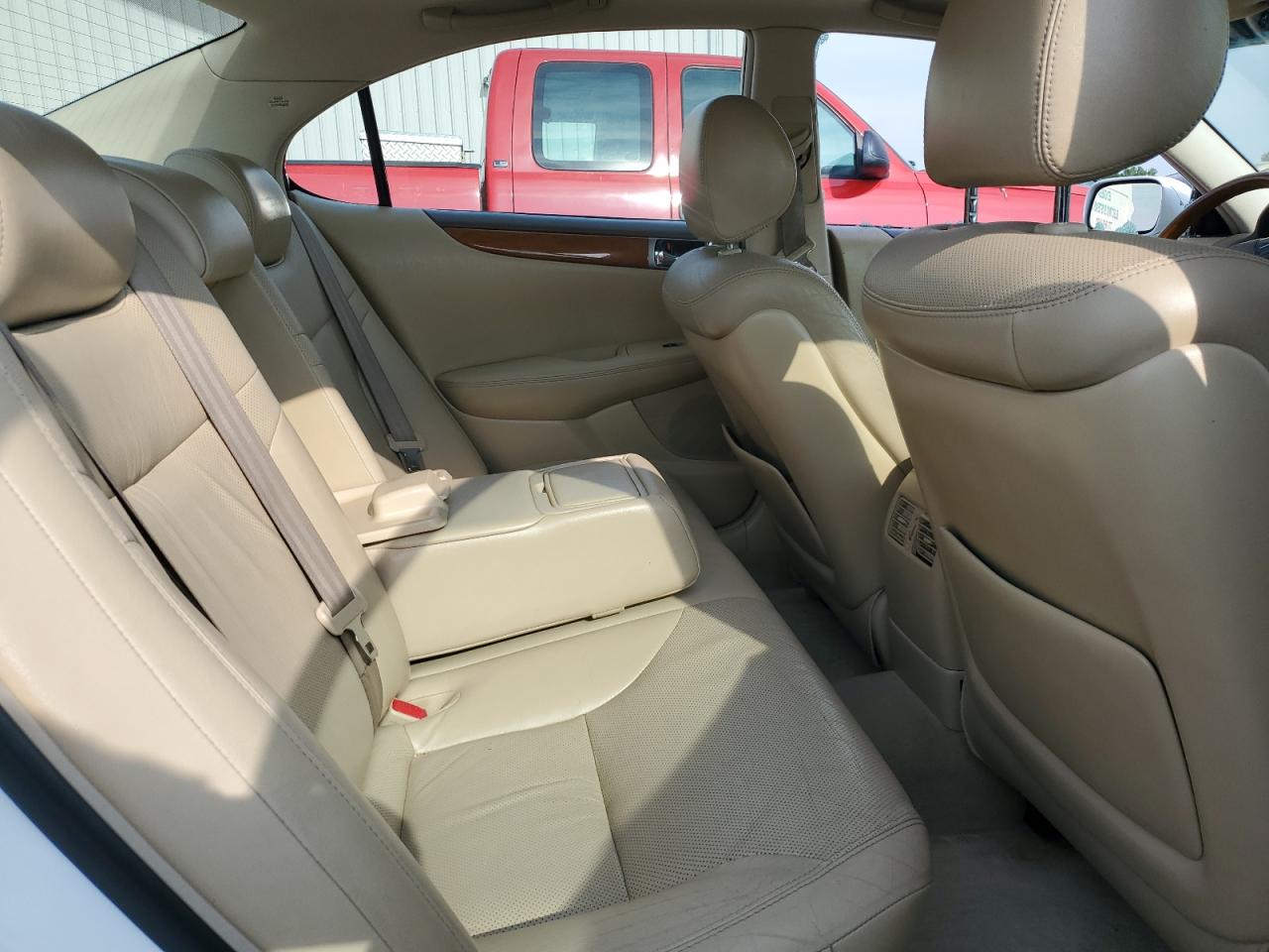 JTHBA30G555120065 2005 Lexus Es 330