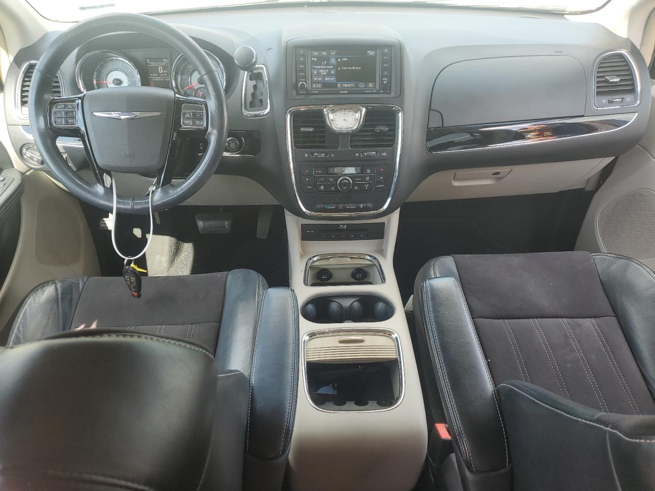 2C4RC1CG3ER224454 2014 Chrysler Town & Country Touring L