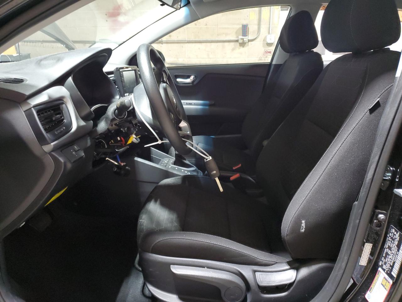 3KPA24AD3LE337877 2020 Kia Rio Lx