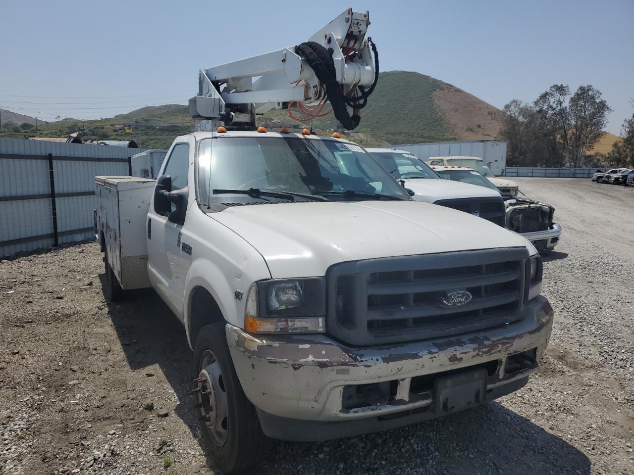 Lot #2596454199 2004 FORD F550 SUPER