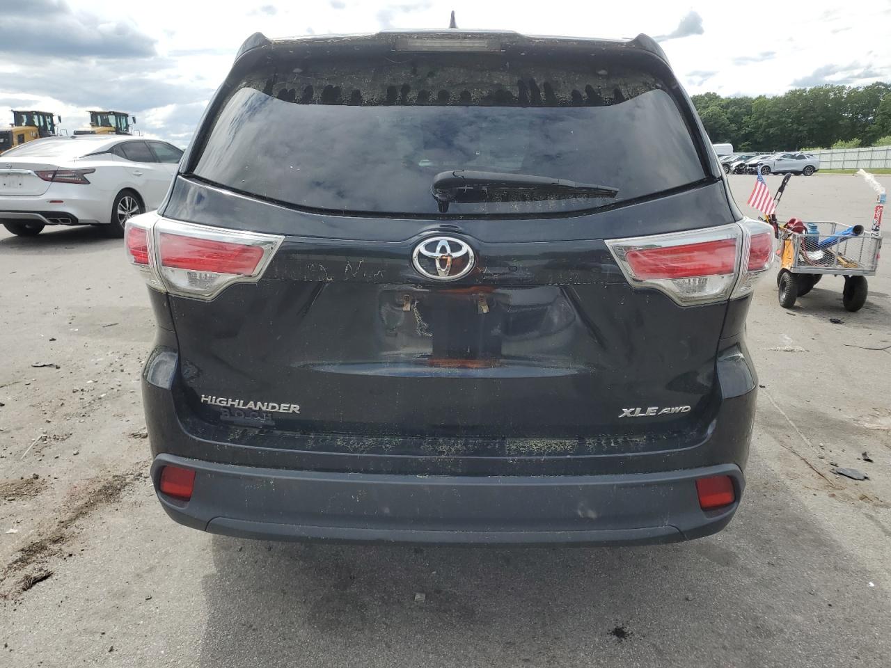 5TDJKRFHXFS141163 2015 Toyota Highlander Xle