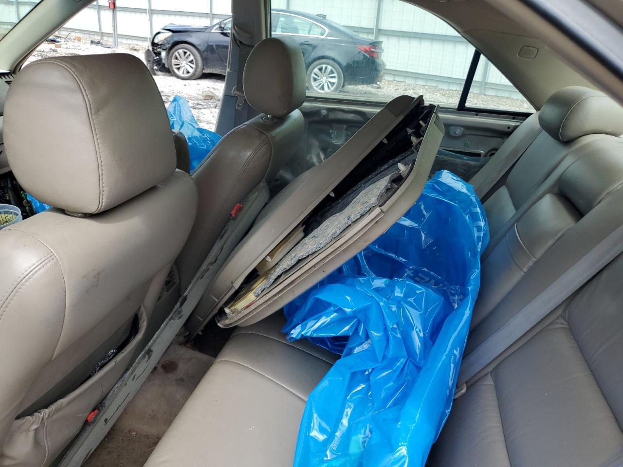 4T1BF30K74U065285 2004 Toyota Camry Le