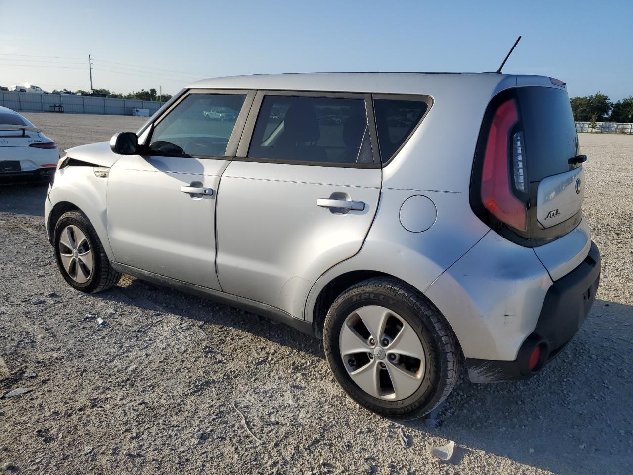 KNDJN2A20E7747405 2014 Kia Soul