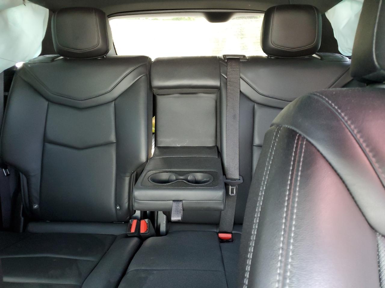 1GYKNCR46LZ152392 2020 Cadillac Xt5 Premium Luxury