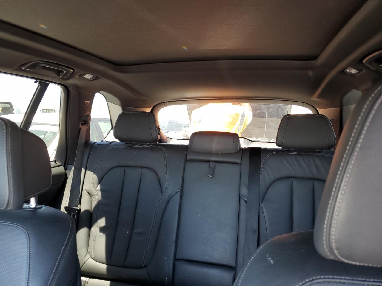 5UXJU2C51KLN49816 2019 BMW X5 xDrive50I