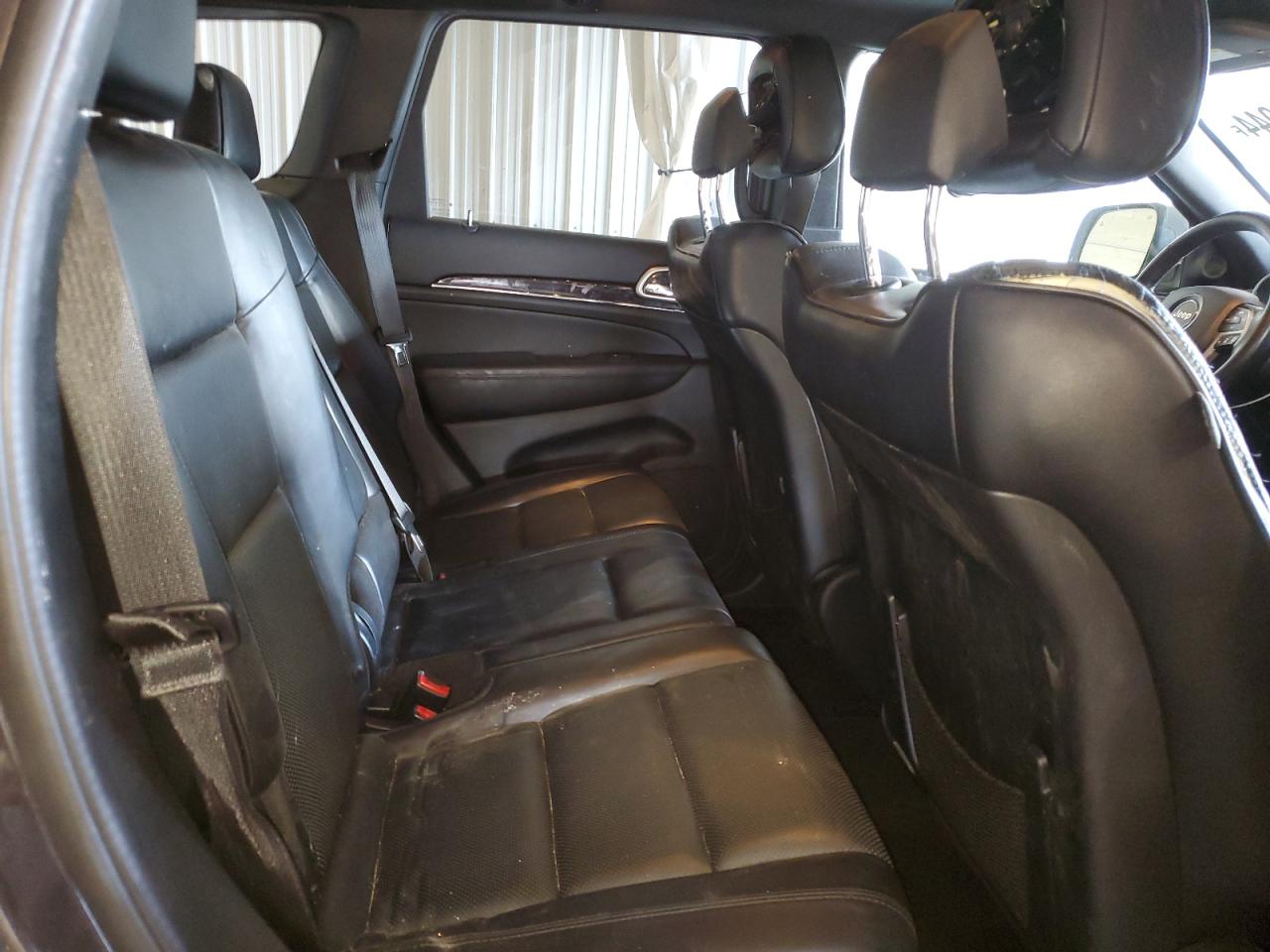 1C4RJFCG3GC496050 2016 Jeep Grand Cherokee Overland