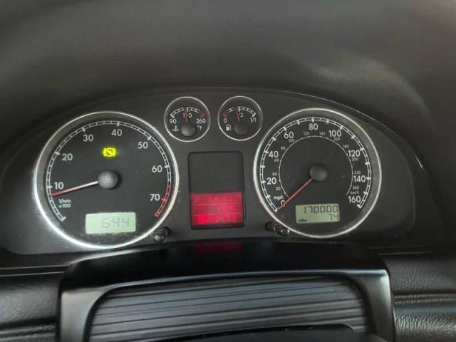 2003 Volkswagen Passat - Image 8