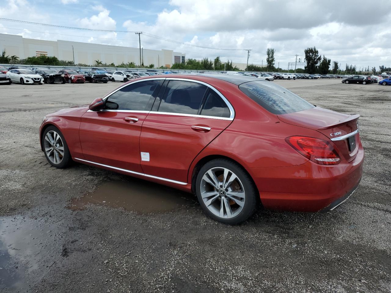 WDDWF4JBXJR346947 2018 Mercedes-Benz C 300