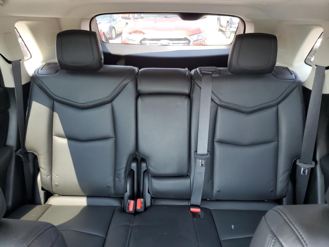 1GYKNDRS8JZ131867 2018 Cadillac Xt5 Luxury