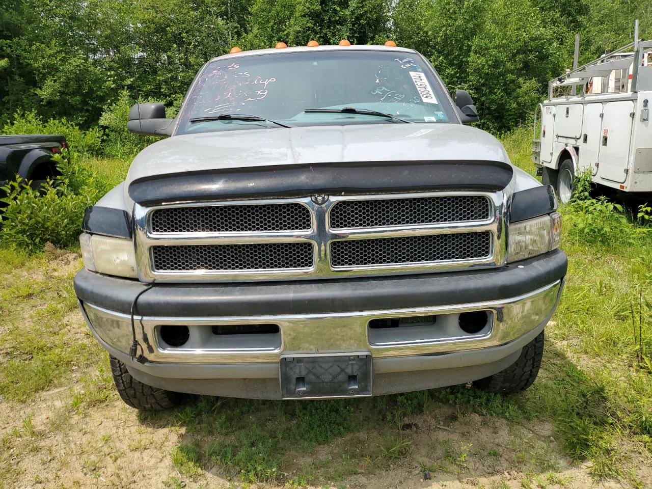 1B7MF3360XJ532886 1999 Dodge Ram 3500