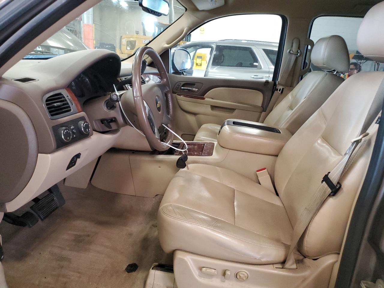 1GNSKCE05BR363493 2011 Chevrolet Tahoe K1500 Ltz