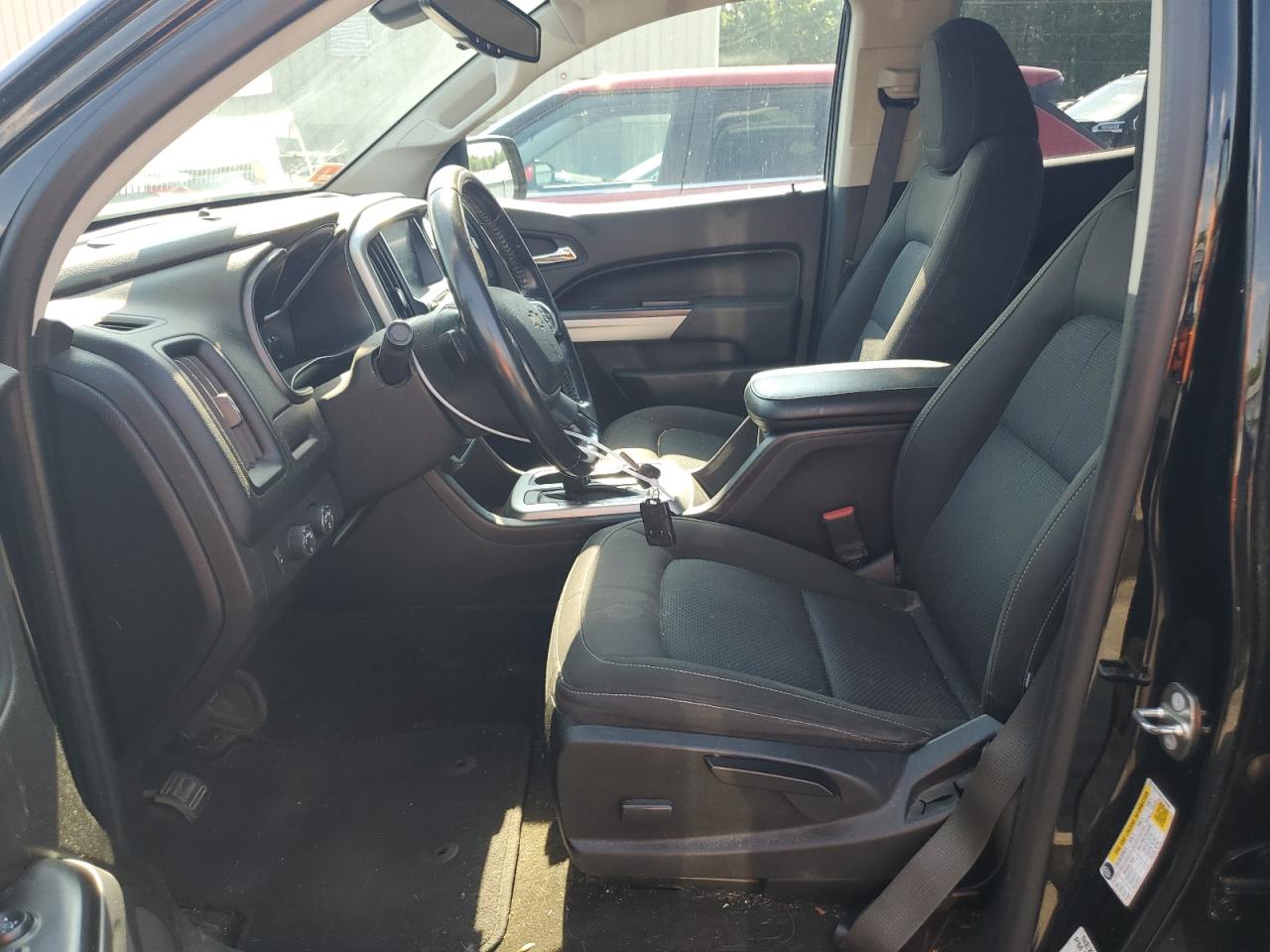 1GCGTCEN7J1100300 2018 Chevrolet Colorado Lt