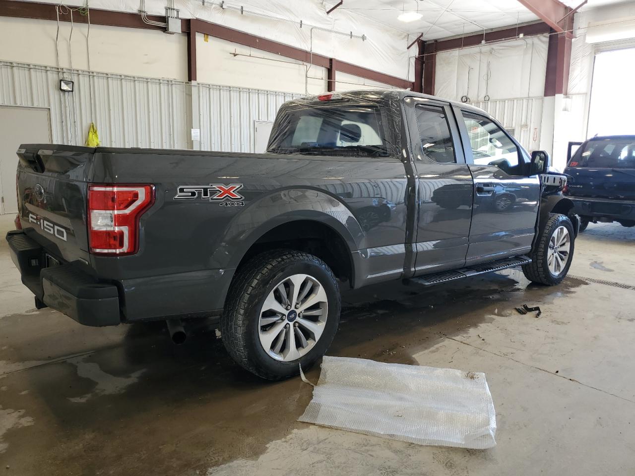 2018 Ford F150 Super Cab vin: 1FTEX1EP2JFD00375