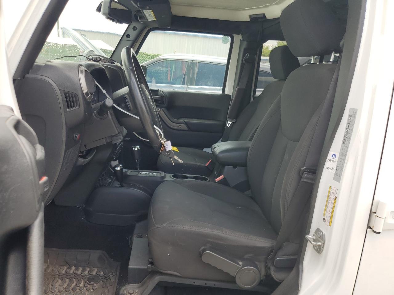 1C4BJWDG0GL237094 2016 Jeep Wrangler Unlimited Sport