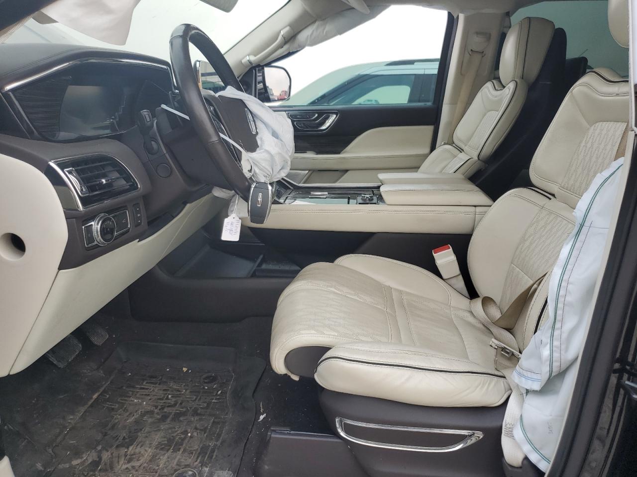 5LMJJ3TTXKEL19249 2019 Lincoln Navigator L Black Label